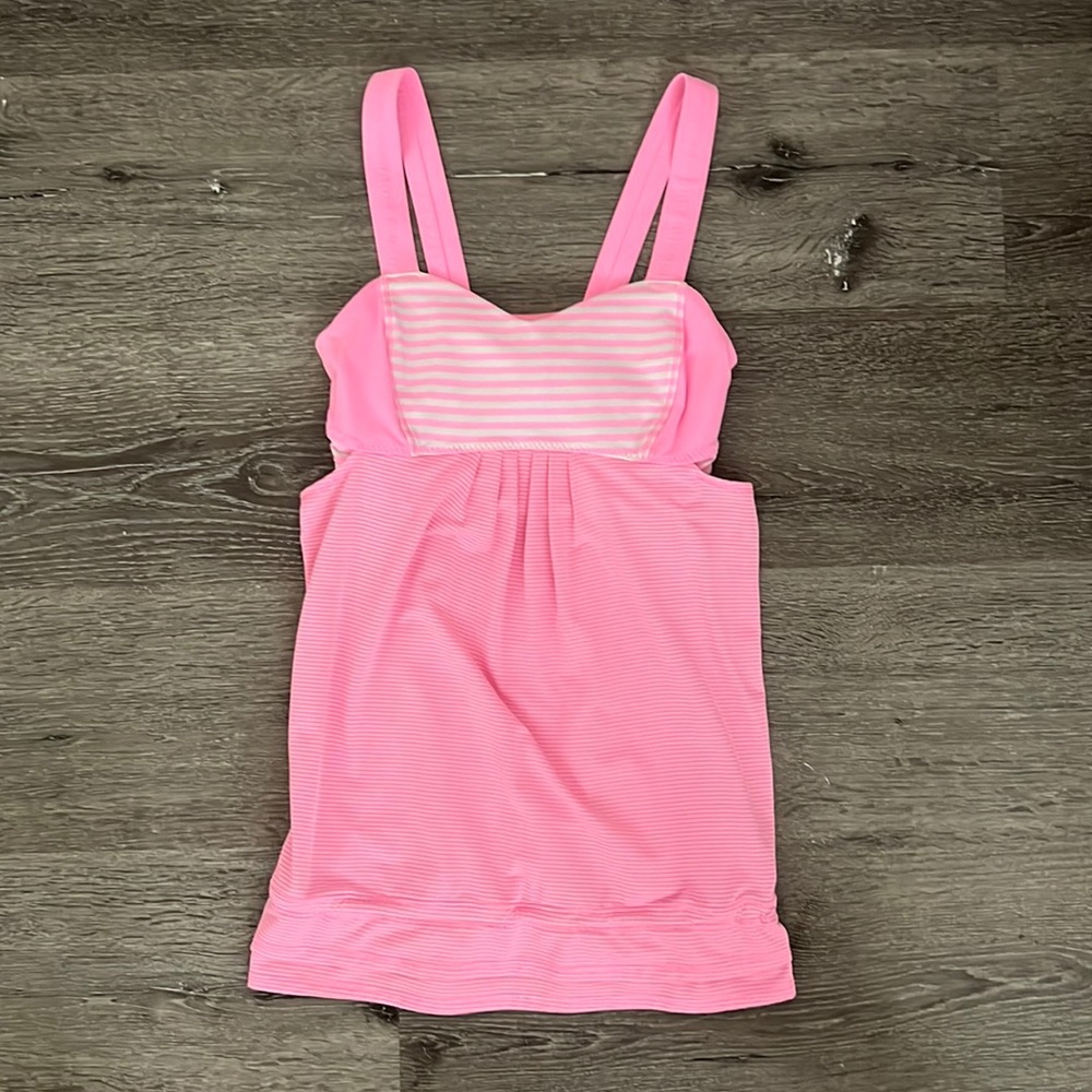 Lululemon tank
